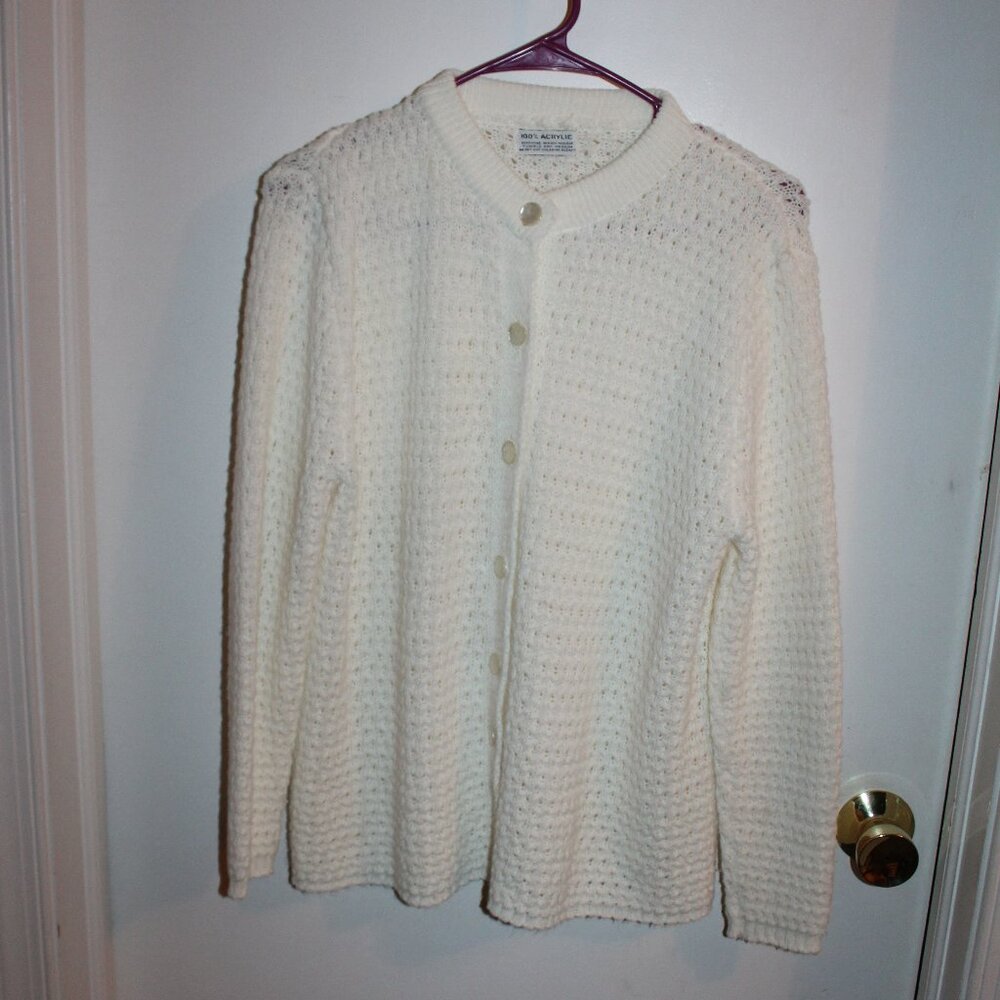 Vintage ivory textured knit cardigan
